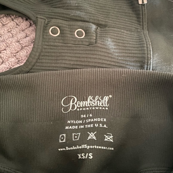 Bombshell Ribbed Set - Picture 3 of 3